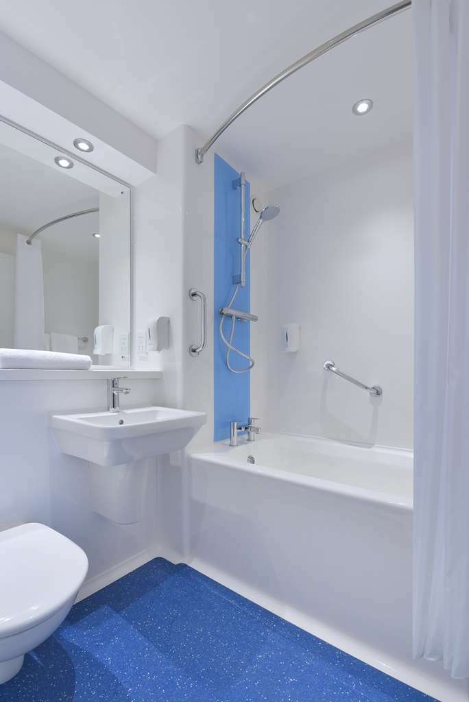 Travelodge Preston Central Værelse billede